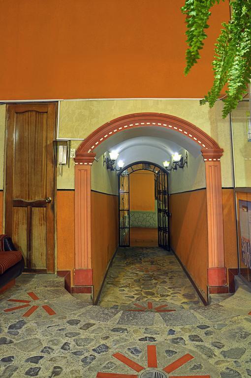 Hotel Fuentes Λα Πας Εξωτερικό φωτογραφία